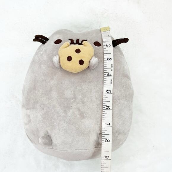 Gund Pusheen Plush Cat with Cookie Gray 9” - Picture 6 of 7